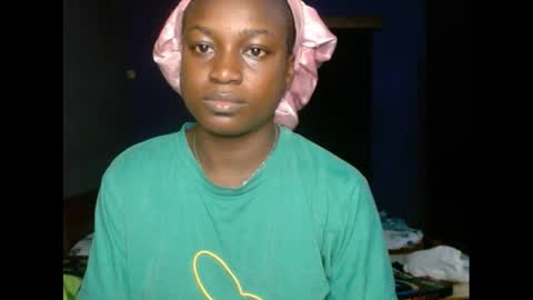 Snapshot of eatuupx chatting on February 8, 2025, 7:05 pm eatuupx online show from February 8, 2025, 7:05 pm