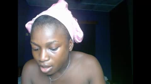 Snapshot of eatuupx chatting on February 9, 2025, 10:21 pm eatuupx online show from February 9, 2025, 10:21 pm