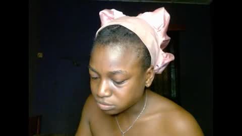 Snapshot of eatuupx chatting on February 23, 2025, 2:35 pm eatuupx online show from February 23, 2025, 2:35 pm