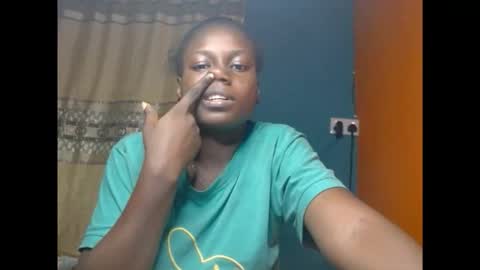 Snapshot of eatuupx chatting on September 8, 2025, 9:36 pm eatuupx online show from September 8, 2025, 9:36 pm