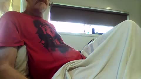 eatyou2022 online show from November 14, 2025, 9:57 pm