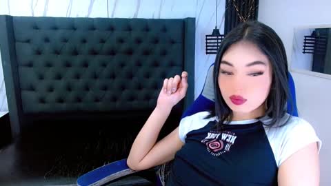 Snapshot of eban_dustan chatting on February 19, 2026, 9:00 pm Eban online show from February 19, 2026, 9:00 pm