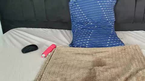 Angelina online show from October 17, 2025, 9:01 am