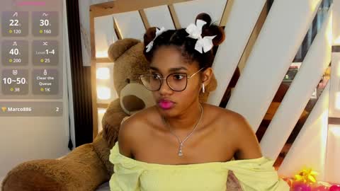 Snapshot of ebony_beautifull chatting on December 4, 2024, 1:58 am Luci online show from December 4, 2024, 1:58 am
