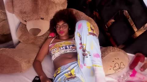 Snapshot of ebony_beautifull chatting on February 13, 2025, 7:56 am Luci online show from February 13, 2025, 7:56 am