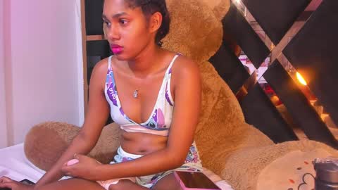 Snapshot of ebony_beautifull chatting on March 2, 2025, 2:41 am Luci online show from March 2, 2025, 2:41 am