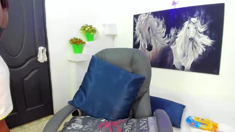 ebony_katterin online show from February 9, 2025, 2:50 pm