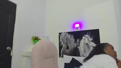 ebony_katterin online show from February 20, 2025, 7:19 pm