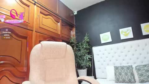 ebony_katterin online show from September 19, 2025, 11:00 am