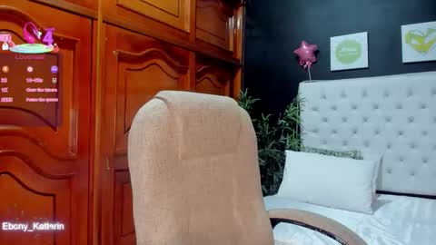 ebony_katterin online show from February 3, 2026, 11:37 am