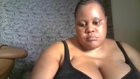 ebony_magixs online show from September 18, 2025, 1:40 am