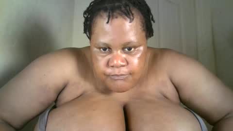 ebony_magixs online show from October 15, 2025, 2:39 pm