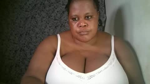 ebony_magixs online show from April 9, 2026, 7:36 am