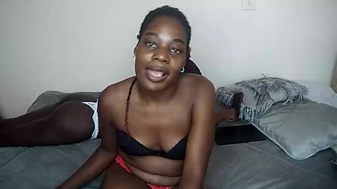 Snapshot of ebony_mamba_ chatting on December 15, 2025, 8:07 am ebony_mamba_ online show from December 15, 2025, 8:07 am