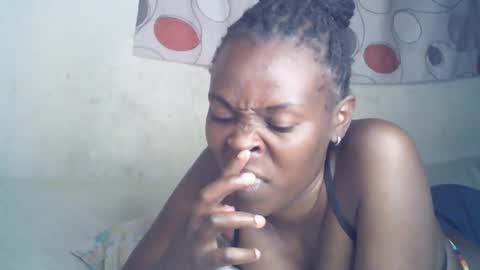 Snapshot of ebony_phoenix12 chatting on October 13, 2025, 5:13 pm ebony_phoenix12 online show from October 13, 2025, 5:13 pm