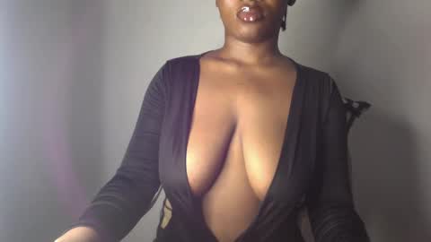 Snapshot of ebony_pussy98 chatting on December 9, 2024, 3:18 am delilah online show from December 9, 2024, 3:18 am