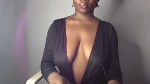 Snapshot of ebony_pussy98 chatting on February 24, 2025, 2:58 pm delilah online show from February 24, 2025, 2:58 pm