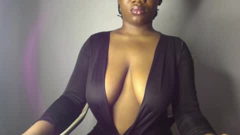 Snapshot of ebony_pussy98 chatting on February 26, 2025, 2:48 am delilah online show from February 26, 2025, 2:48 am