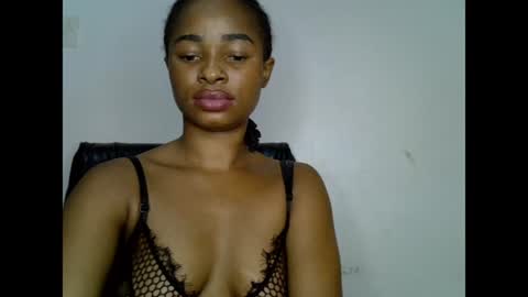 Snapshot of ebony_slimgirl0 chatting on June 13, 2026, 6:11 am Lilly online show from June 13, 2026, 6:11 am