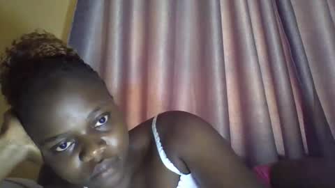 Snapshot of ebony_tasha chatting on February 26, 2025, 7:53 am tasha online show from February 26, 2025, 7:53 am