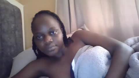 Snapshot of ebony_tasha chatting on February 17, 2026, 11:29 am tasha online show from February 17, 2026, 11:29 am