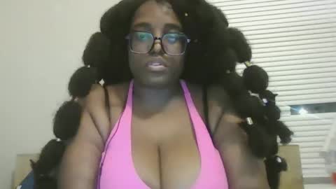 Snapshot of ebonybigtitqueen1 chatting on October 21, 2025, 1:50 am ebonybigtitqueen1 online show from October 21, 2025, 1:50 am