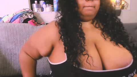 Snapshot of ebonygoddesskira chatting on January 18, 2025, 1:08 am  Ebony Goddess Kira  online show from January 18, 2025, 1:08 am