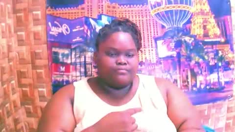 Snapshot of ebonyhotbuns4u2luv chatting on February 2, 2026, 7:34 pm ebonyhotbuns4u2luv online show from February 2, 2026, 7:34 pm