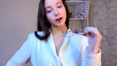 Milly online show from February 26, 2026, 3:38 am