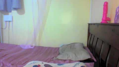 Ebonymuse2 online show from May 17, 2026, 9:11 pm