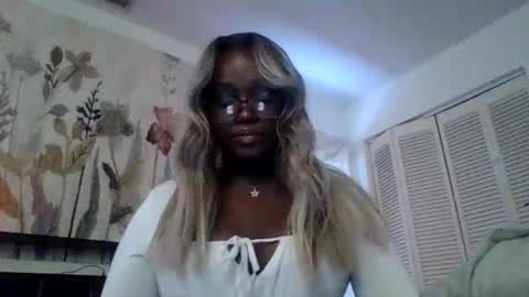 ebonyprincesssss online show from January 5, 2026, 9:18 pm