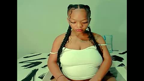 ebonyshy123 online show from January 18, 2026, 6:06 am