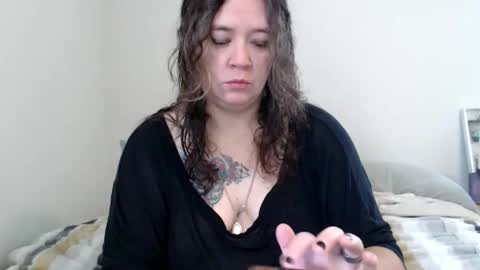 Snapshot of echosol17 chatting on October 7, 2025, 4:48 pm Weird Echo online show from October 7, 2025, 4:48 pm