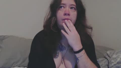 Snapshot of echosol17 chatting on November 19, 2025, 11:32 am Weird Echo online show from November 19, 2025, 11:32 am