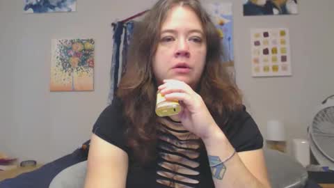 Snapshot of echosol17 chatting on November 28, 2025, 1:47 pm Weird Echo online show from November 28, 2025, 1:47 pm