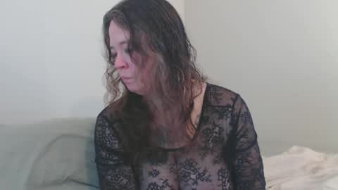 Snapshot of echosol17 chatting on January 12, 2026, 4:56 pm Weird Echo online show from January 12, 2026, 4:56 pm