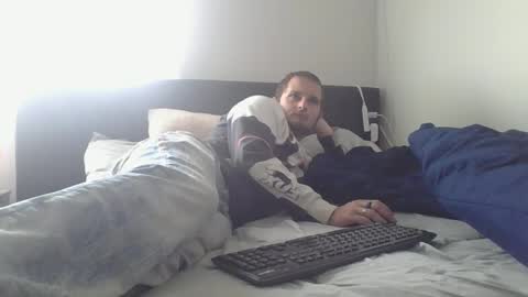 eclipticice94 online show from September 19, 2025, 4:07 pm