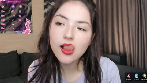 Snapshot of edabayse chatting on December 15, 2024, 2:05 pm Viola online show from December 15, 2024, 2:05 pm