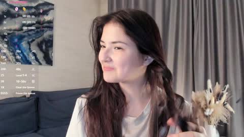 Snapshot of edabayse chatting on December 23, 2024, 5:32 pm Viola online show from December 23, 2024, 5:32 pm