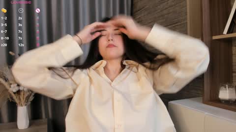 Snapshot of edabayse chatting on February 5, 2025, 1:11 pm Viola online show from February 5, 2025, 1:11 pm