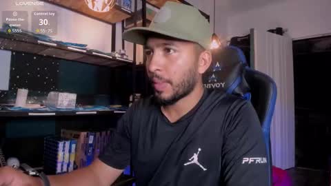 Snapshot of edahi1386 chatting on December 23, 2025, 2:53 am edahi1386 online show from December 23, 2025, 2:53 am