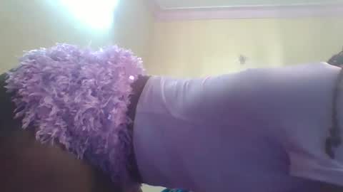 Snapshot of edakiss chatting on May 23, 2026, 7:35 am edakiss online show from May 23, 2026, 7:35 am