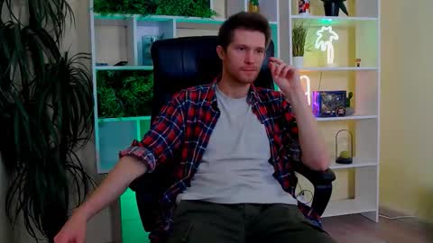 Snapshot of eddie_baker chatting on March 5, 2026, 12:23 pm eddie_baker online show from March 5, 2026, 12:23 pm