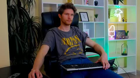 eddie_baker online show from May 18, 2026, 8:36 pm
