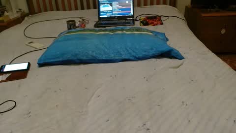 eddy_1968 online show from December 4, 2025, 5:10 pm