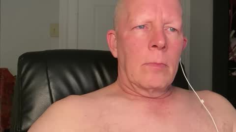 Snapshot of eddygl1968 chatting on November 25, 2025, 3:28 am Eddy online show from November 25, 2025, 3:28 am