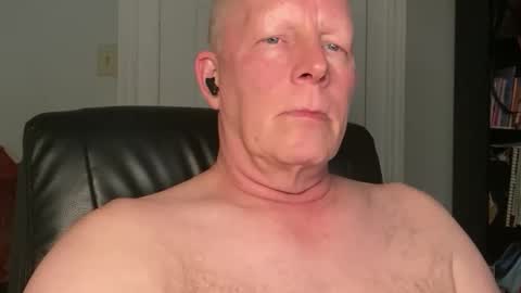 Snapshot of eddygl1968 chatting on November 29, 2025, 4:15 am Eddy online show from November 29, 2025, 4:15 am