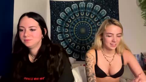 Snapshot of edenkayax chatting on October 5, 2025, 4:44 am Eden Kaya online show from October 5, 2025, 4:44 am