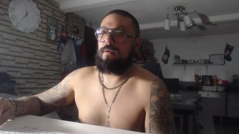 Snapshot of edgarram83 chatting on December 18, 2025, 5:35 am edgarram83 online show from December 18, 2025, 5:35 am