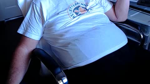 Snapshot of edginginedmonton chatting on November 16, 2025, 8:25 pm edginginedmonton online show from November 16, 2025, 8:25 pm